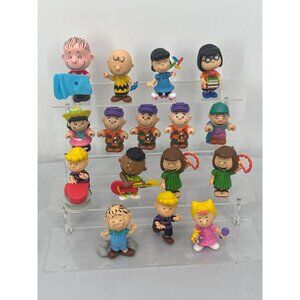 Peanuts Figures Set Of 16 Charlie Brown Snoopy Lucy Linus & More